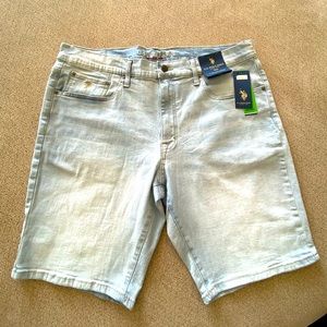 Men’s Light Wash Polo Jean Shorts New with Tags